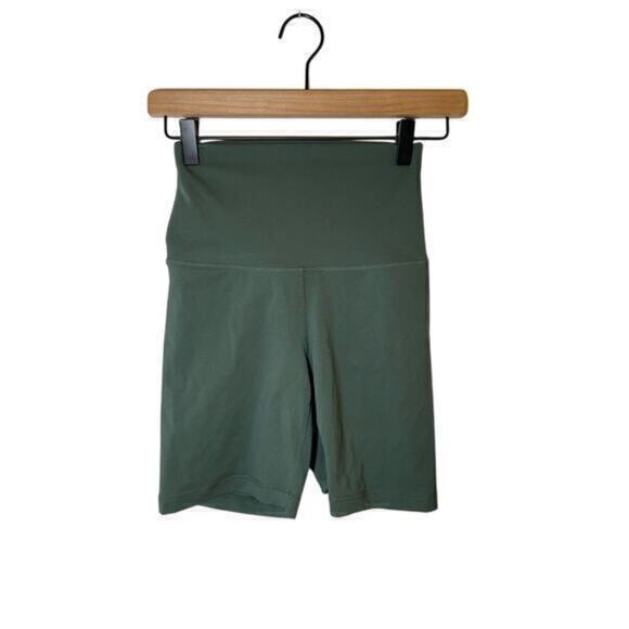Yogalicious Green Bike Shorts High Waisted Stretchy - Picture 1 of 3